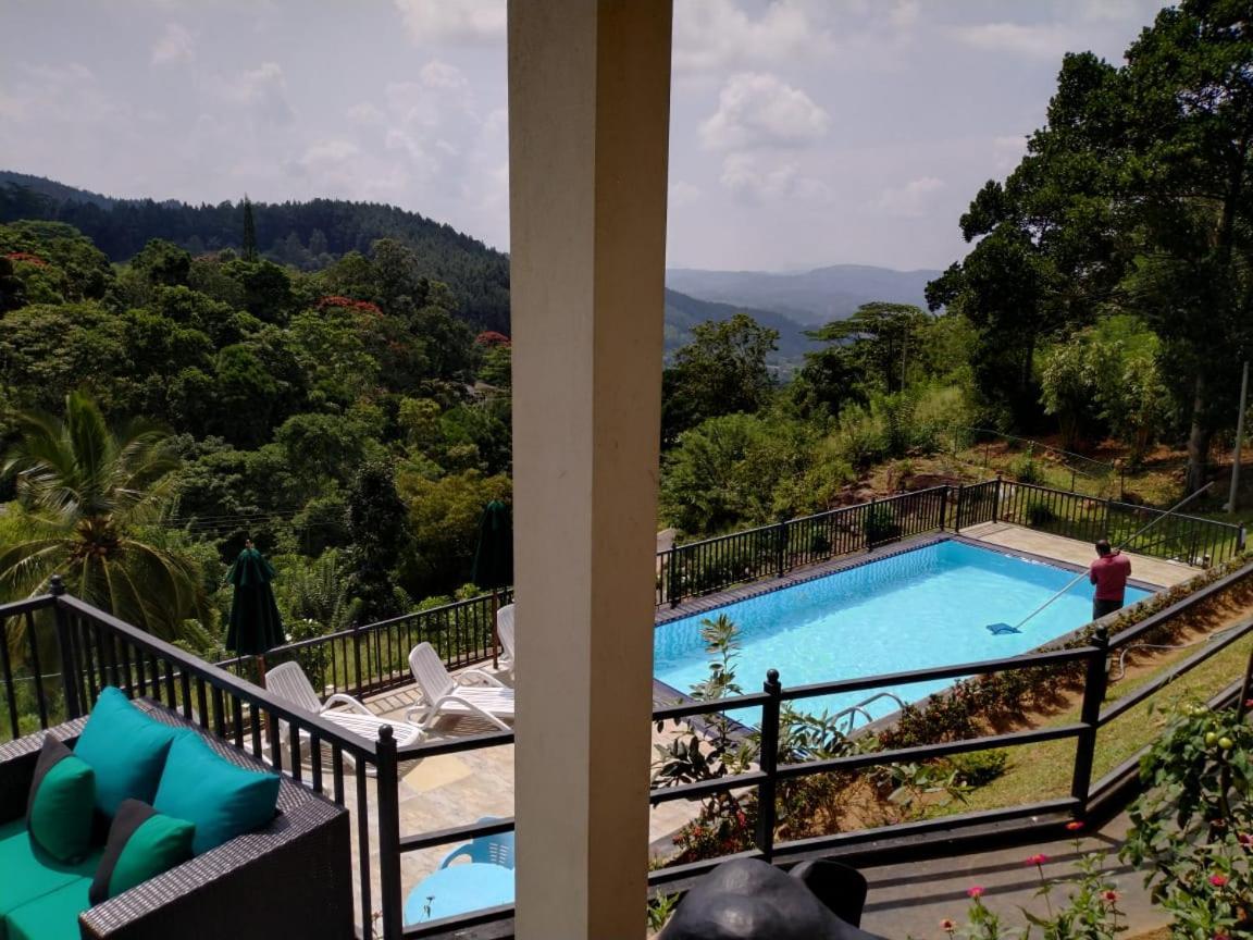 Hotel The Grand Hills Kandy Exterior foto