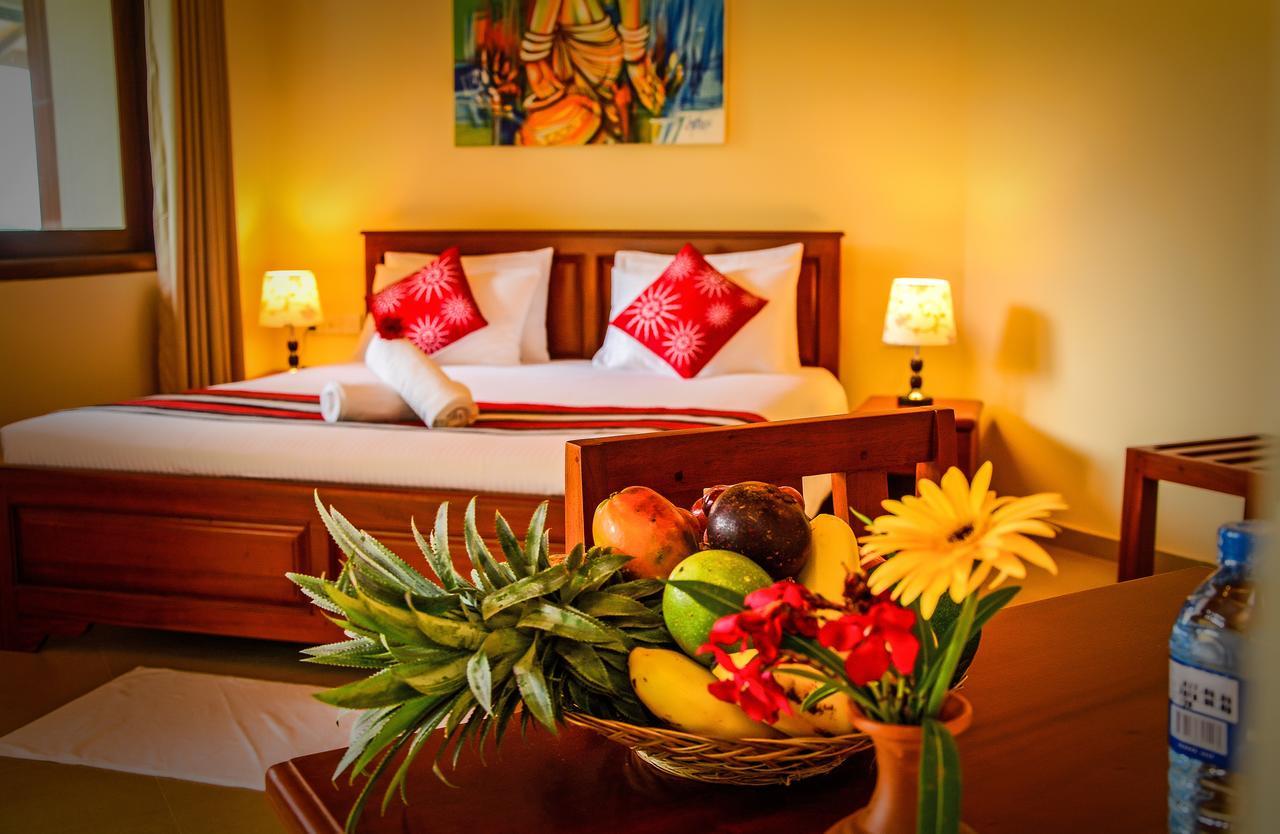 Hotel The Grand Hills Kandy Exterior foto