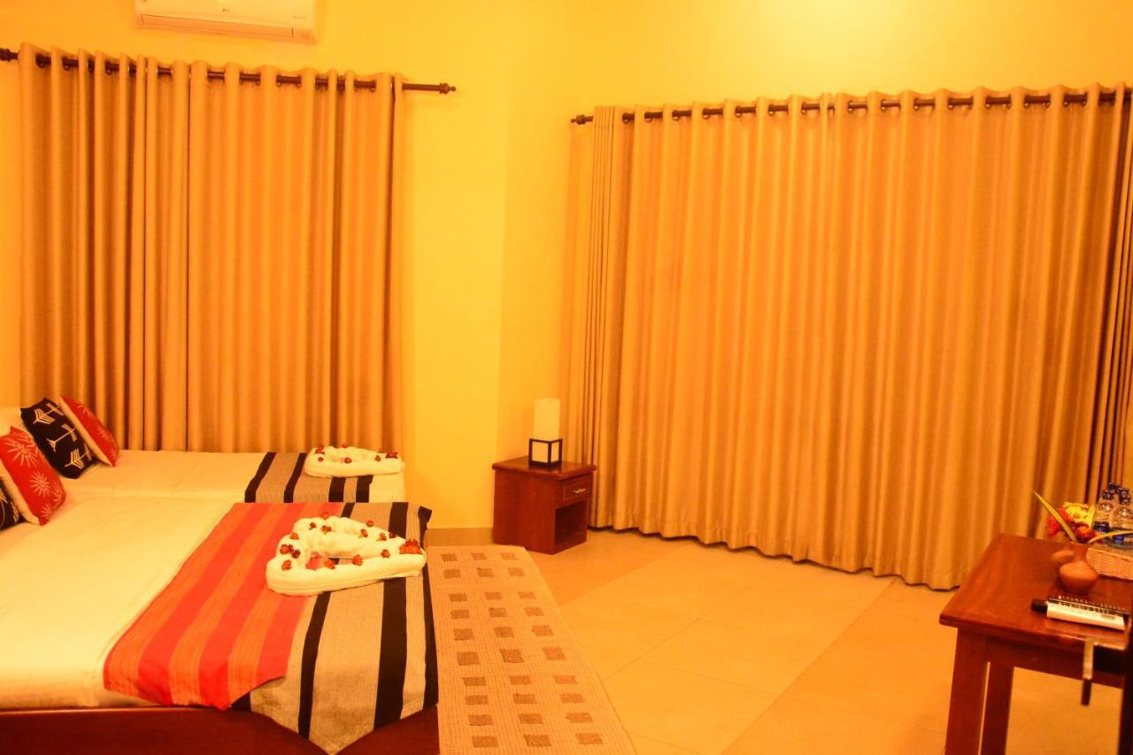 Hotel The Grand Hills Kandy Exterior foto